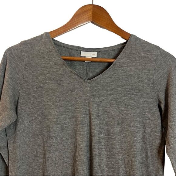 3 for $30! J. Jill grey v neck tunic. Size xsp - Picture 2 of 8